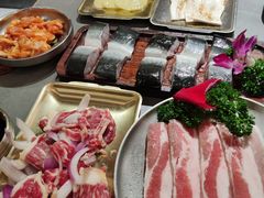 -围炉肉舍•炭烤活鳗•丹东海鲜烤肉(步行街店)