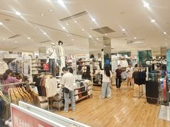 -优衣库(深圳万象天地旗舰店)