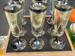 -天津波士信达奔驰4S店(卫津南路店)