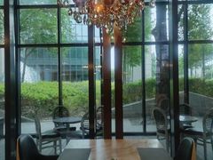 -上海虹桥西郊假日酒店