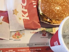 香辣鸡腿堡四件套-肯德基(南五店)