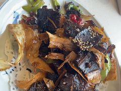 -聚友斋(陶瓷琉璃馆水晶街店)