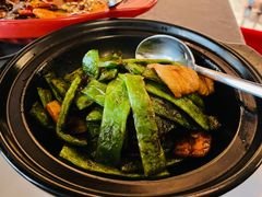 砂锅肉片烧芸豆-粤尚腾香居中餐厅(首都机场希尔顿店)