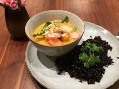 泰式虾仁黄咖喱饭配杂粮米饭-BAKER&SPICE(国金中心商场店)