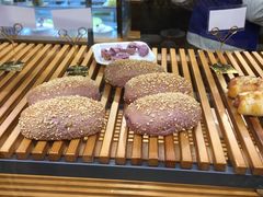 -焙丽拾光(麦凯乐直营店)