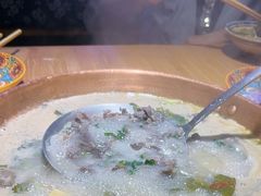 -洱火云南酸菜牛肉火锅(石景山当代商城店)