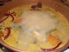 -洱火云南酸菜牛肉火锅(石景山当代商城店)