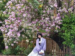 -花苑里咖啡(威远店)