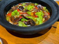 -老滇山寨•云南特色菜•地方菜•民族风情歌舞表演(金碧店)