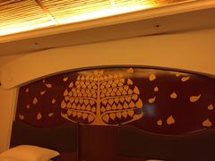 双人间的床头-和悦庄乡村温泉酒店