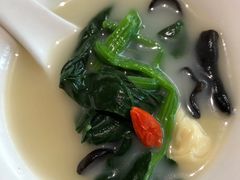 无油鱼汤煮食蔬-大树餐厅(红旗街万达店)