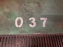 -朱家角影剧院-地面停车场