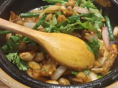 紫苏啫大力牛蛙-沙胆彪炭炉牛杂煲(上海日月光广场店)