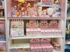 -泡泡玛特POPMART(上海环球港店)