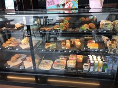面包甜点陈列柜-星巴克臻选(苏州久光百货店)