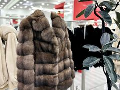 -肃宁华斯国际裘皮城