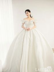 -Lady  Jane高端婚纱礼服馆