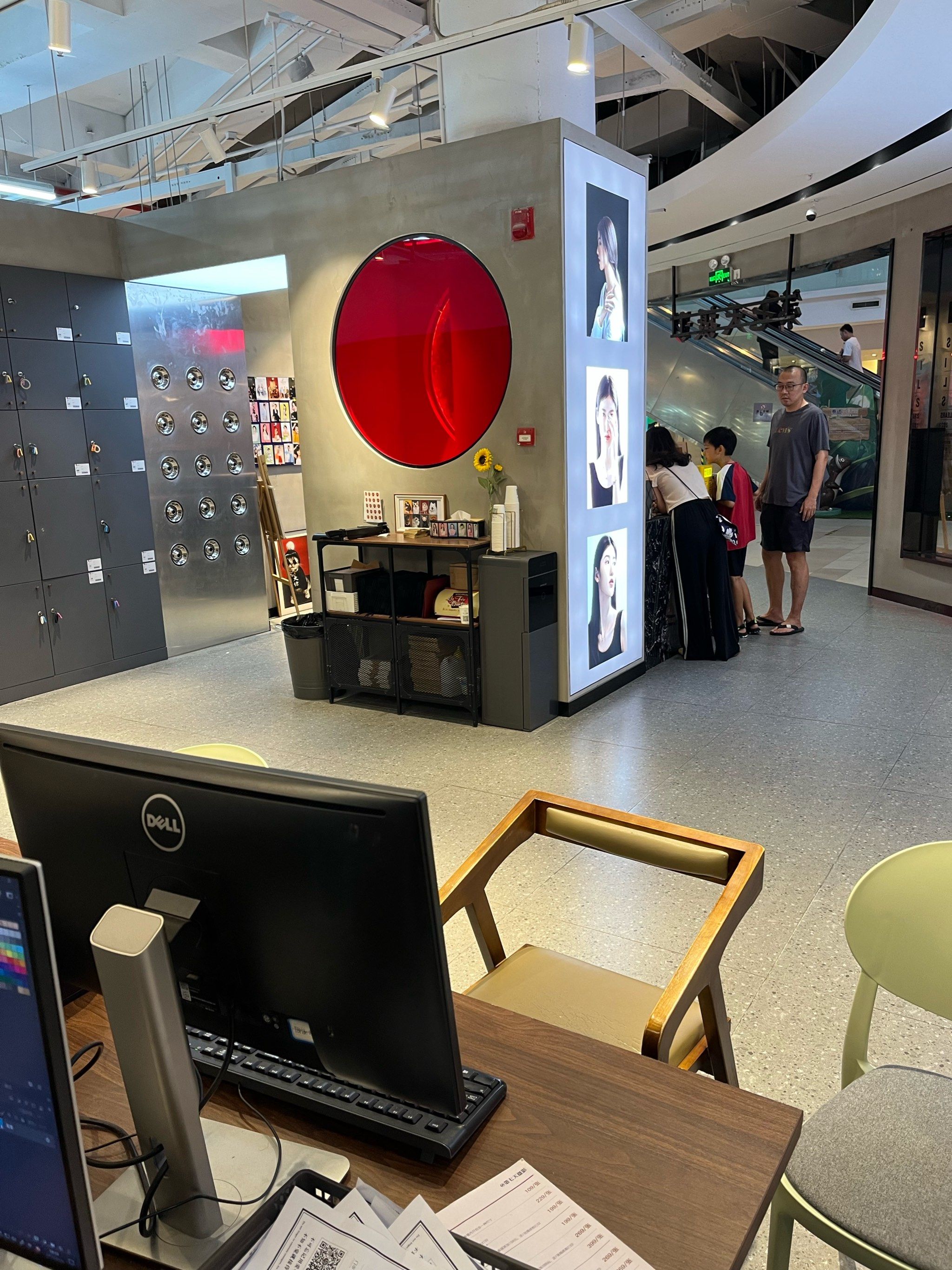 孩子上一年级,好多朋友都推荐来这里照,很