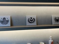 -瑞幸咖啡(巴黎春天陕西路店)
