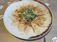 -穹六人间 people 6(岳阳路店)