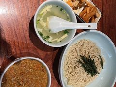 -裕兴记•蟹黄面馆(人民广场店)