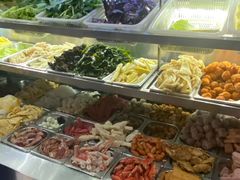 -愉肴麻辣香锅(中山路店)
