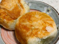 青豆泥月饼-洁而精川菜馆(复兴公园店)