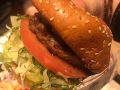 -The Habit Burger Grill 哈比特汉堡(复兴soho店)