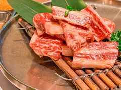 -草家酱蟹炭火烤肉店(珲春南路二店)