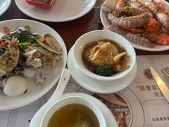 -荣誉国际酒店-云顶旋转餐厅