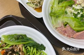 Non-Ordinary Intestine Oil-Poured Noodles