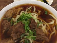 -清真吴记门钉肉饼·喜多利
