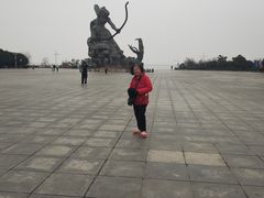 -巴陵广场