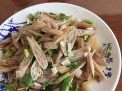 -微山岛春天里酒家