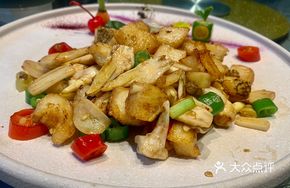 Lotus Stem Stir-Fried with Cod Cubes