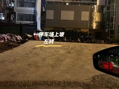 -欢漫酒店(布吉石芽岭地铁站店)