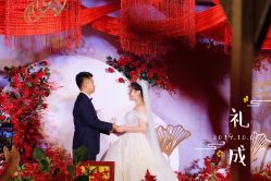 -雪莉美妆婚纱馆