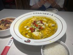 -渝是乎川渝小炒(新世界百货望京店)