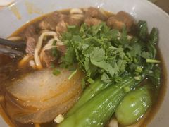 红烧牛腩面-醉牛腩·面小馆