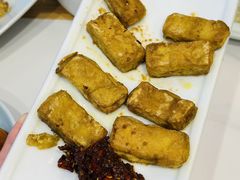 -财兜兜大黄山小馄饨