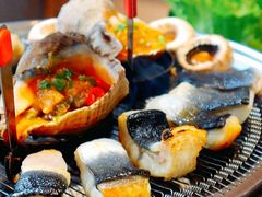 -围炉肉舍•炭烤活鳗•丹东海鲜烤肉(步行街店)