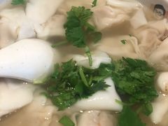 金牌虾仁馄饨-南城香·饭香串香馄饨香(青年路店)