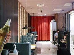 大堂-青年公社烤鸭(青年路店)