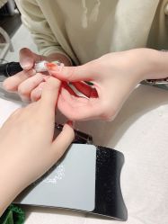 -漫画美甲美睫轻奢馆