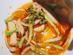 -麻六记(凤凰汇店)