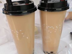 -顶东面包花园·生日蛋糕(世博店)