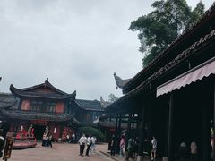 -峨眉山报国寺