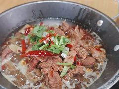 -大众跷脚牛肉馆·非遗传承单位(峨眉山店)