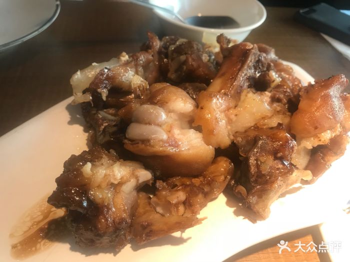 童年小筑(苏州中心店)手撕猪脚图片 - 第1张