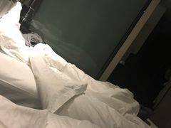 -昆明朗威酒店(昆明站火车站双桥夜市风情街店)